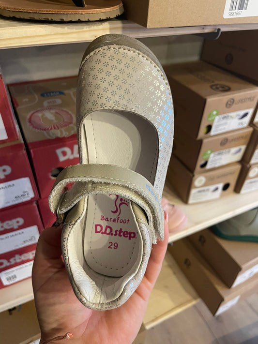 D.D.Step Cream Barfuß Sandale (H063-126AM)