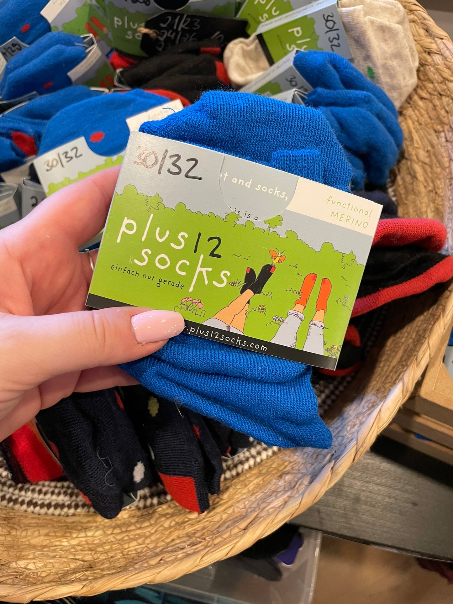 Plus12socks mit Wolle Blau knöchellang