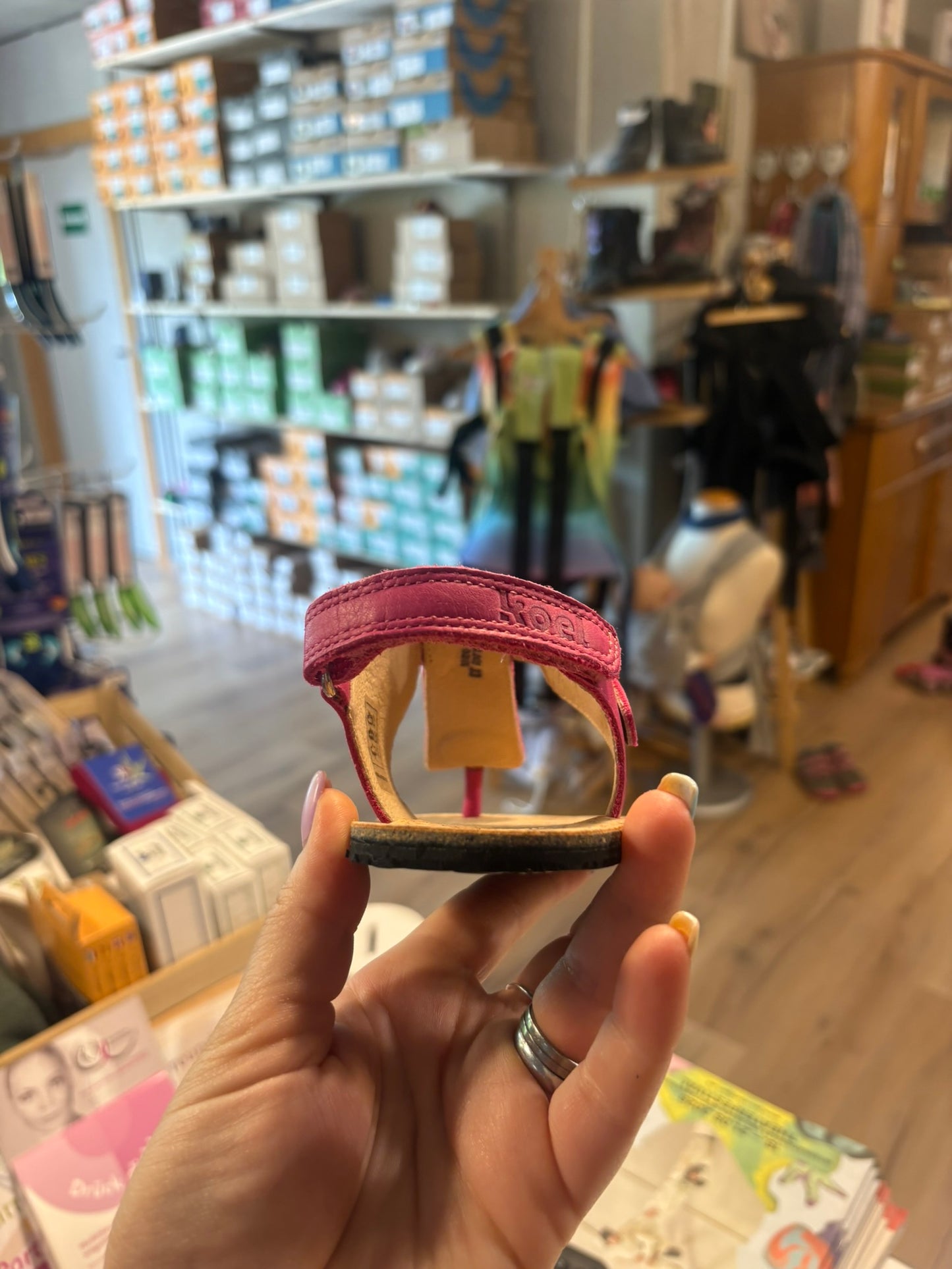 Koel Abriana Kinder Barfußsandale (Fantasy/Pink)