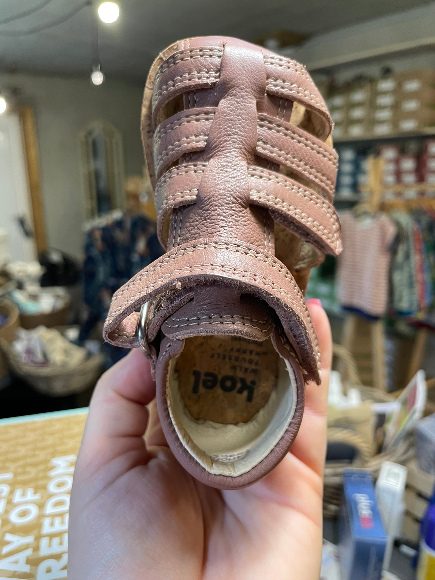 Koel Arin Barfußsandale